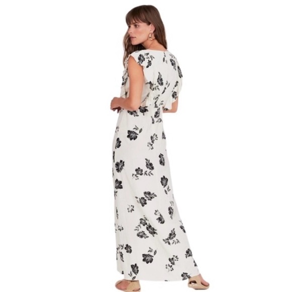 Amuse Society The Carolina Maxi Dress Tropical Floral
Pattern Ruffle Sleeve - Picture 2 of 9